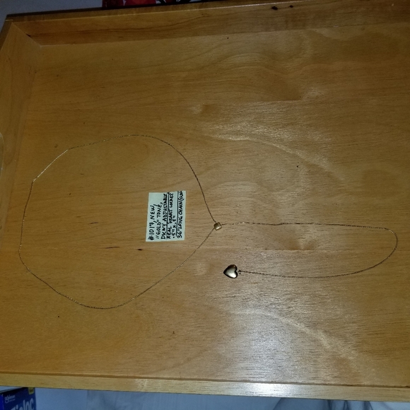 🔻REDUCED❣ ✅1017 NWOT RARE DKNY Logo Gold Tone Metal Necklace - Picture 13 of 14